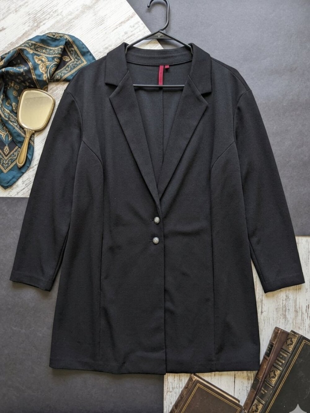 Love Scarlett‎ Black Longline Blazer Jacket 3X Silver Crest Buttons Plus Size